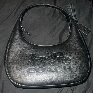Coach carmen shoulder bag